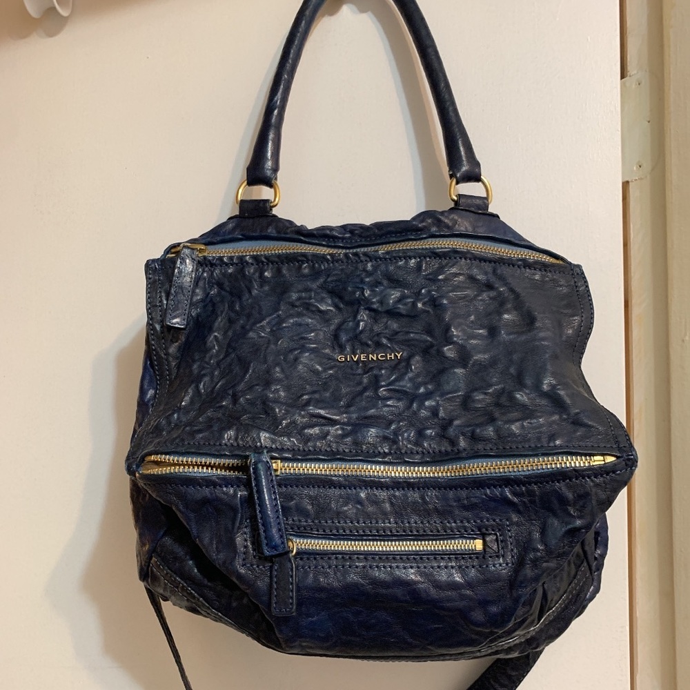 Givenchy pandora bag medium